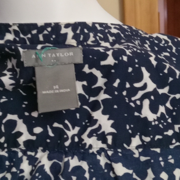 Ann Taylor floral top - Picture 5 of 5